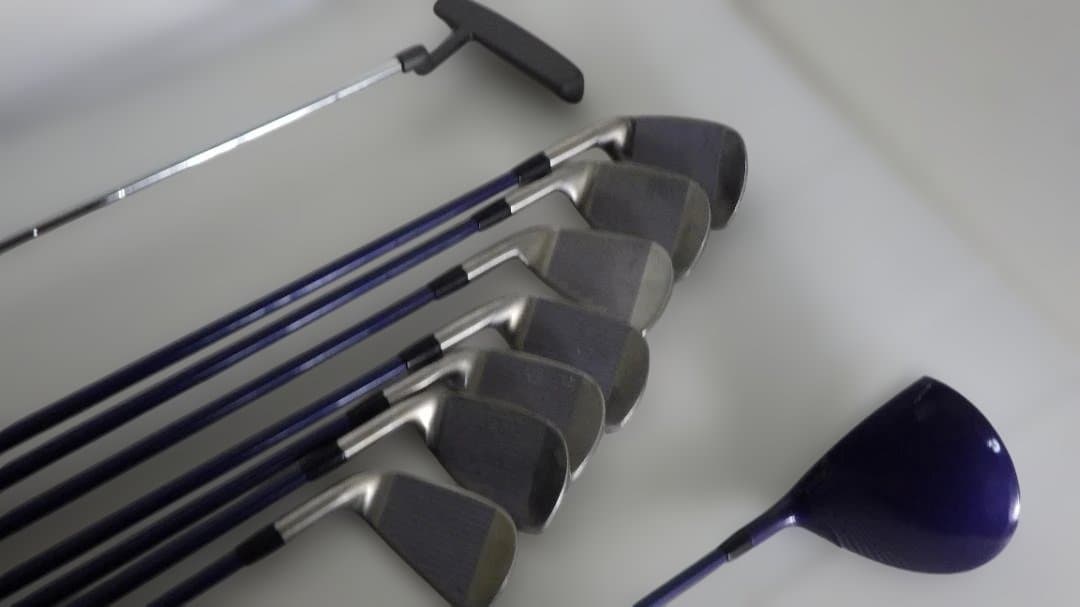 A*A様 839/GULLIVER　レディース　カーボンシャフト　ゴルフクラブセ