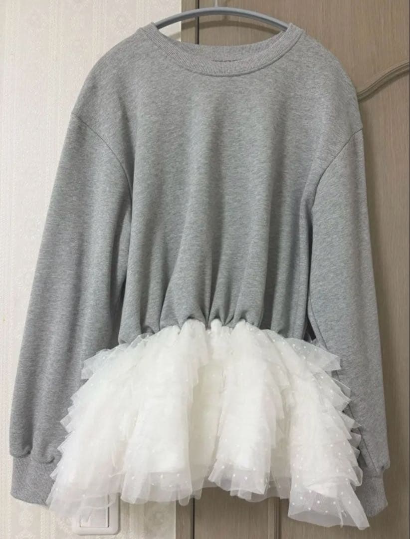 フィットモア　ミルフィーユフリルスウェット