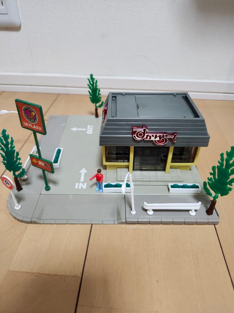 専用出品❗トミカタウン すかいらーく