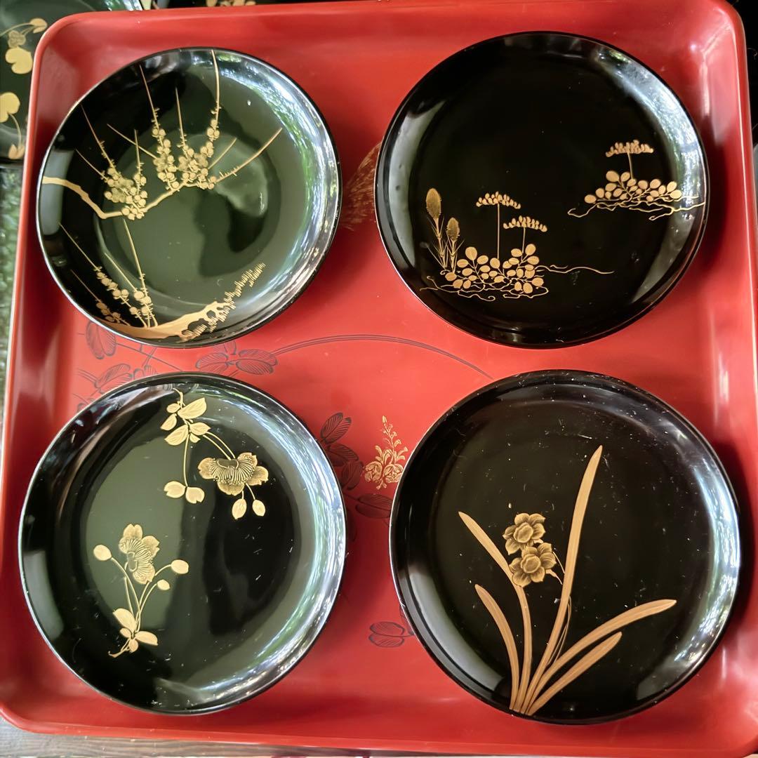 新春特別価格 ‼️茶人の心JAPAN蒔絵貴人の風雅な『四季の花』絵替木皿20客桐箱