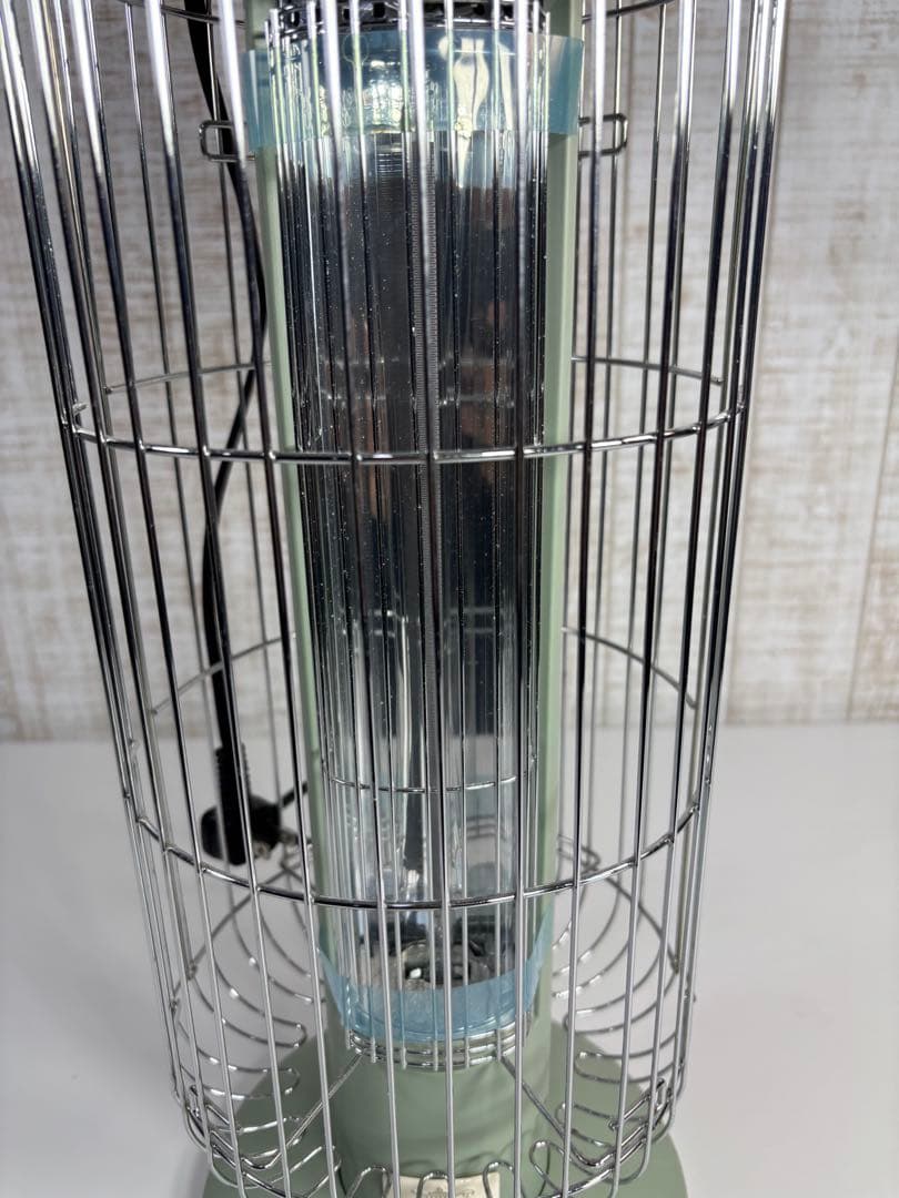 【新品未使用】Aladdi 電気ヒーター グリーン　アラジン