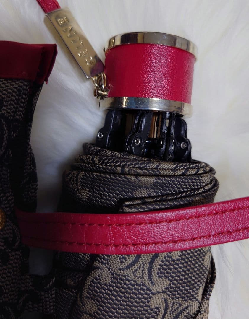 新品セリーヌ折りたたみ傘