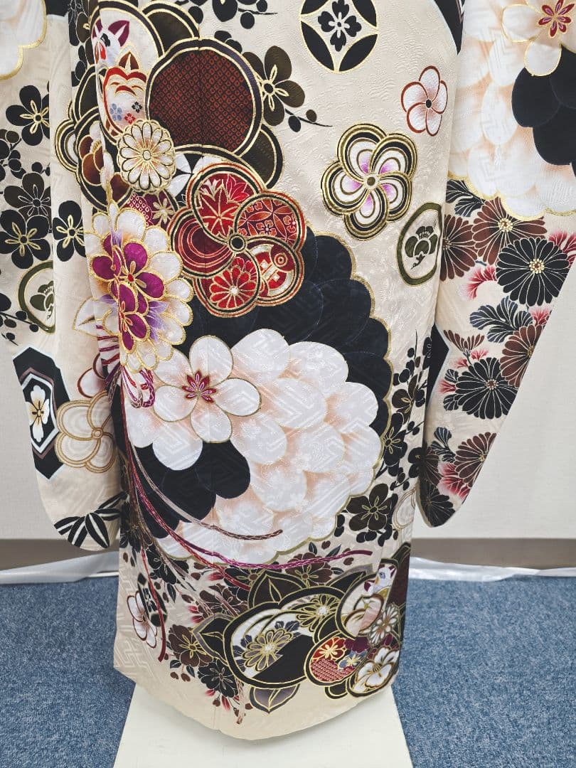 【145~159センチぐらいの方が適応サイズ】振袖フルセット　玉城ティナ