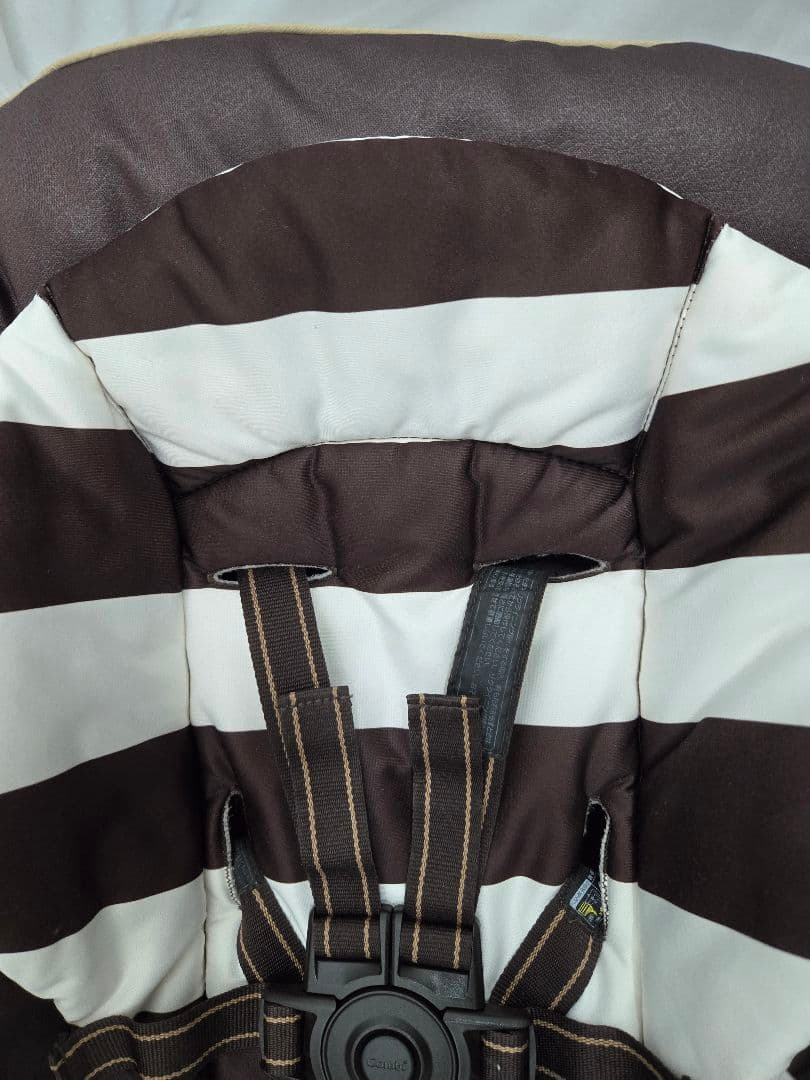 コンビ ネムリラ 4キャス オートスウィング ハイローチェアー 自動