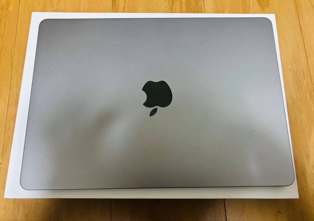 Apple MacBook M3スペースグレー 充電器、箱付き