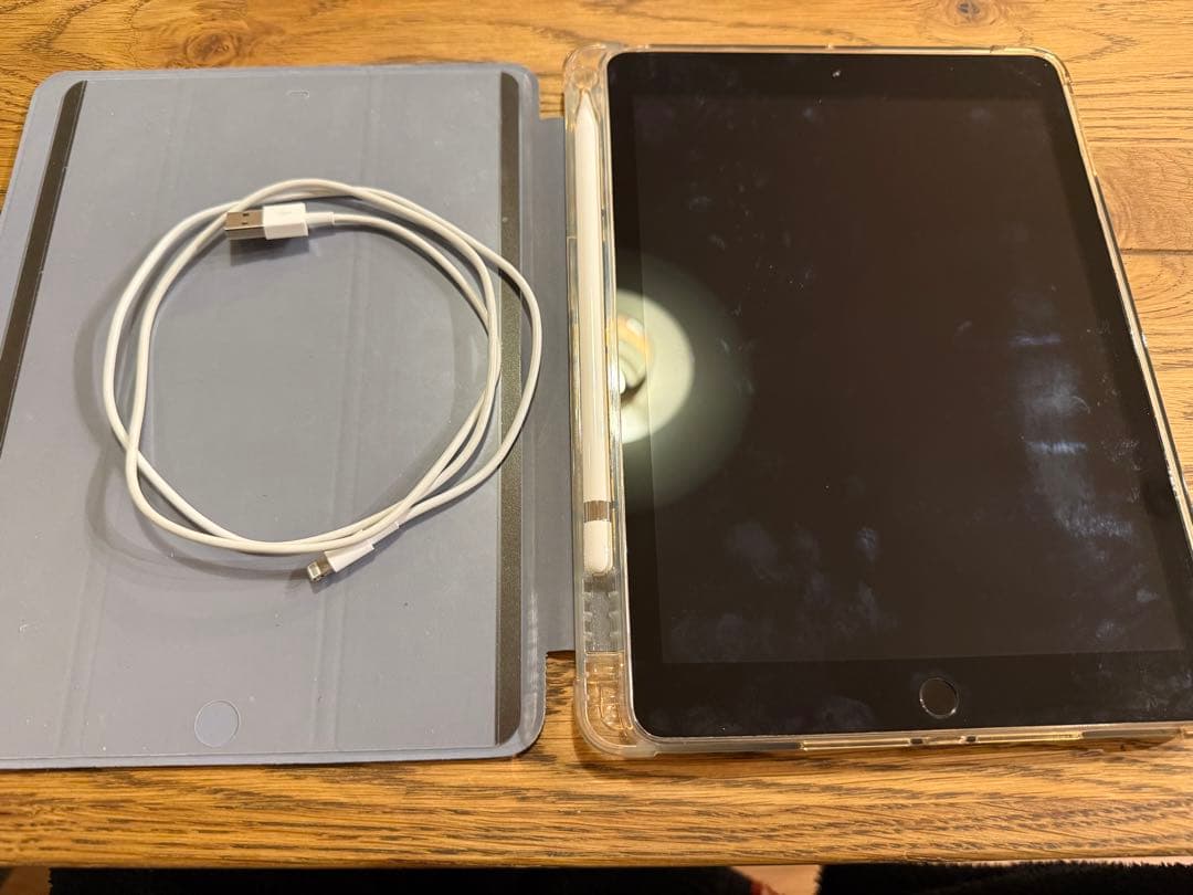 iPad本体、Apple Pencil、ケース、画面フィルムセット