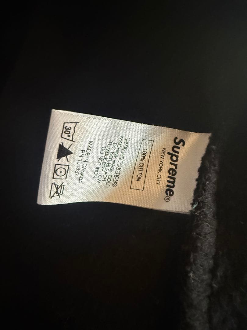 Supreme ブラック ベスト Lサイズ