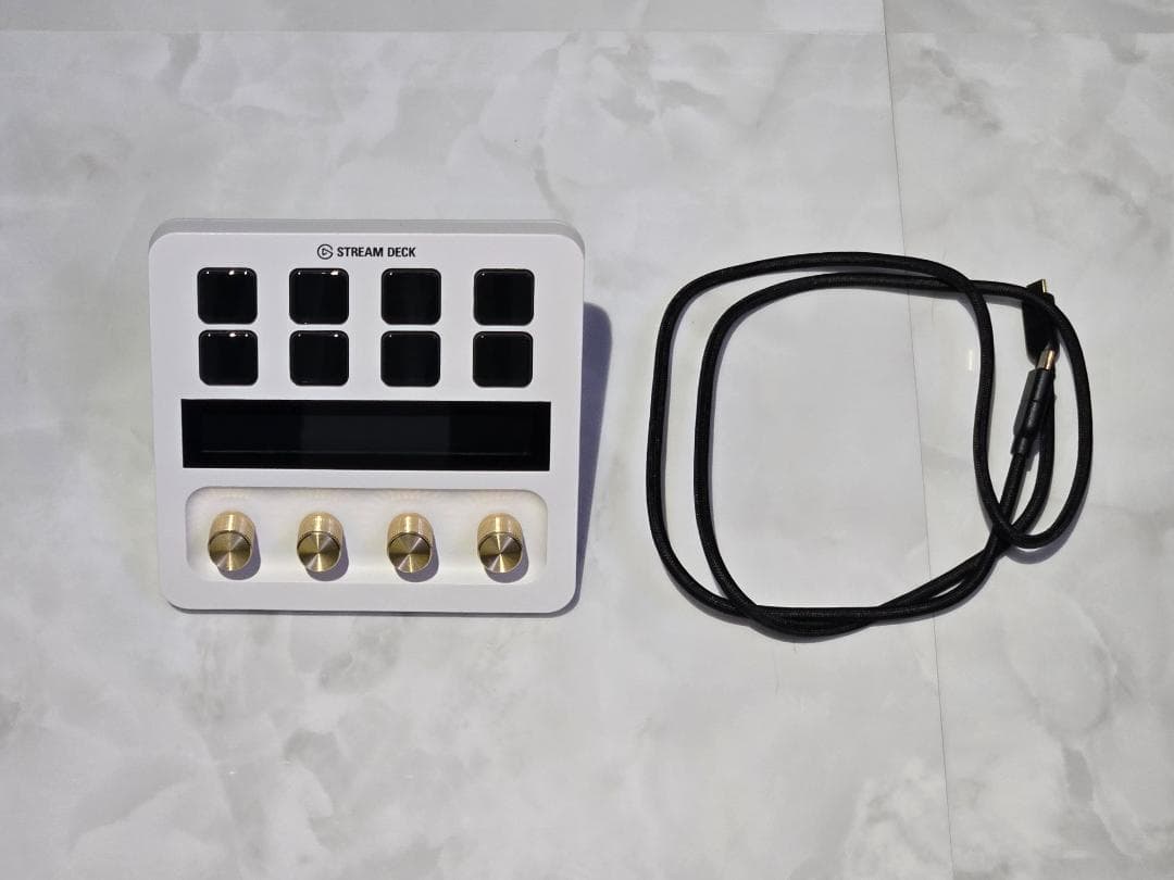 Elgato Stream Deck + White　USBハブ換装品