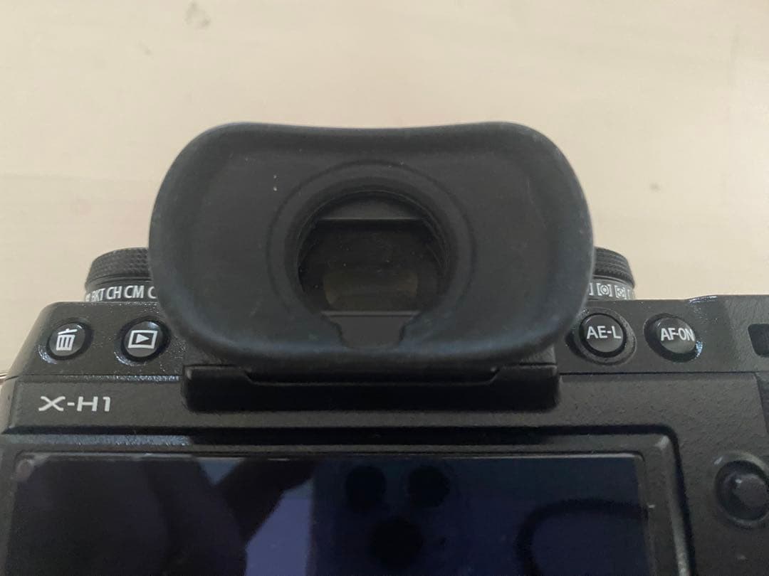 FUJIFILM X-H1 シャッター数9891回