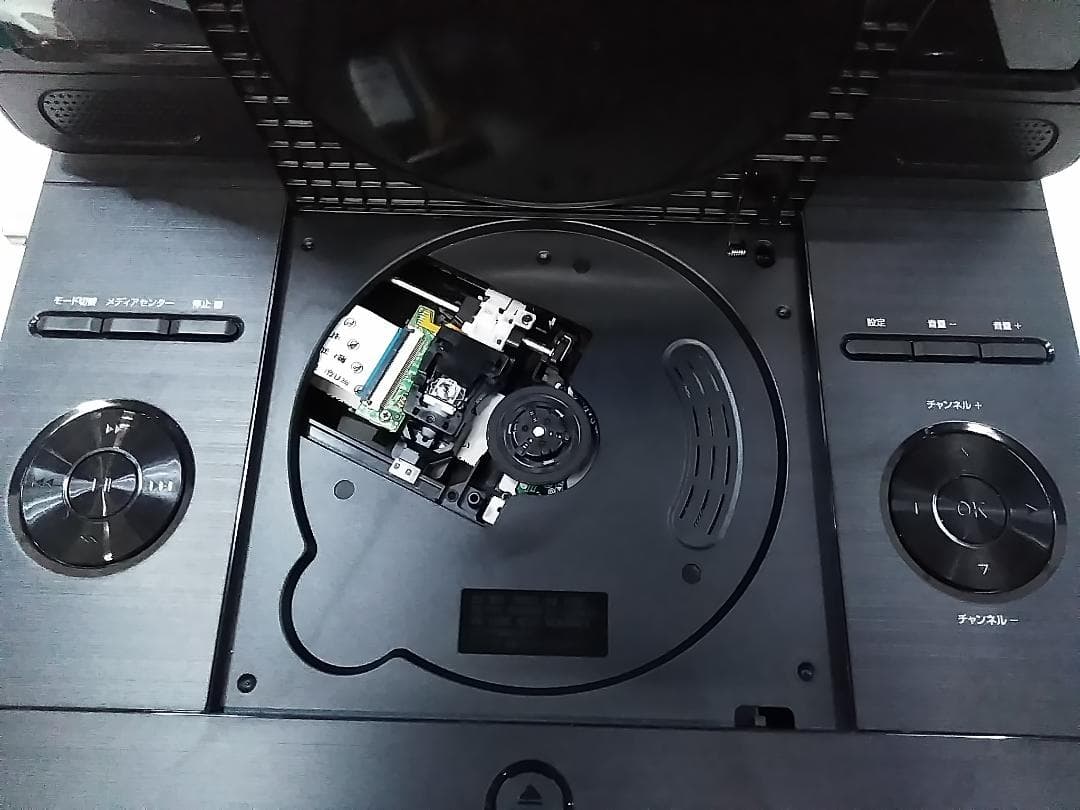 グリーンハウス ポータブルブルーレイプレーヤー 11.4インチ ★