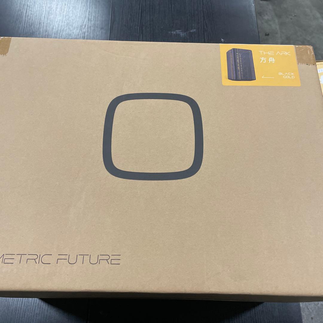 GEOMETRIC FUTURE ミニタワーPCケース Model 2