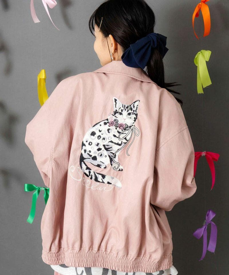 ScoLar 153771：ネコ刺繍フェイクレザー×裏地ブルゾン