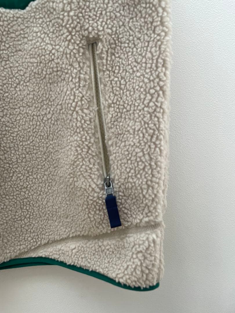 Patagonia フリースベスト アイボリー/グリーン