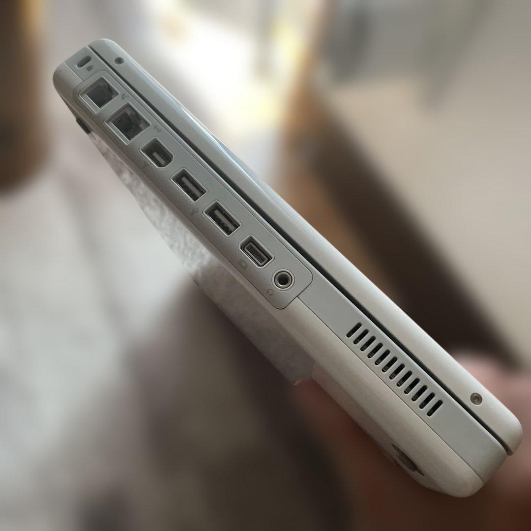 iBook G4 12-inch 本体