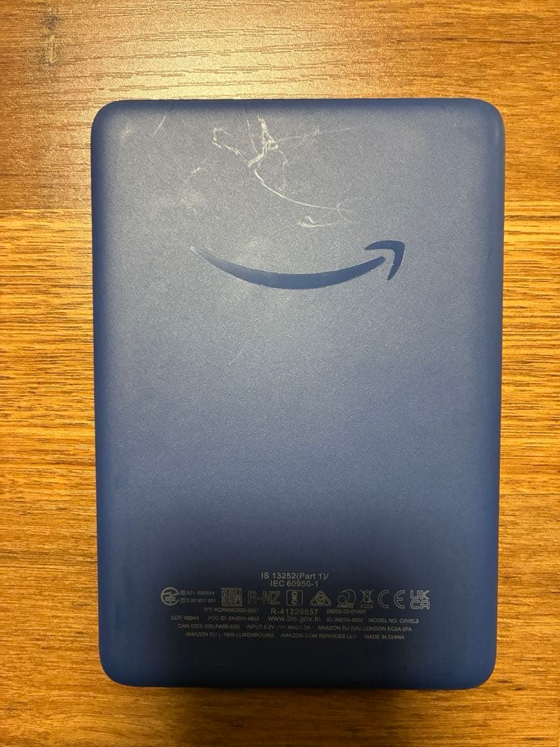 Kindle (16GB) 6インチディスプレイ 広告あり ケース付き