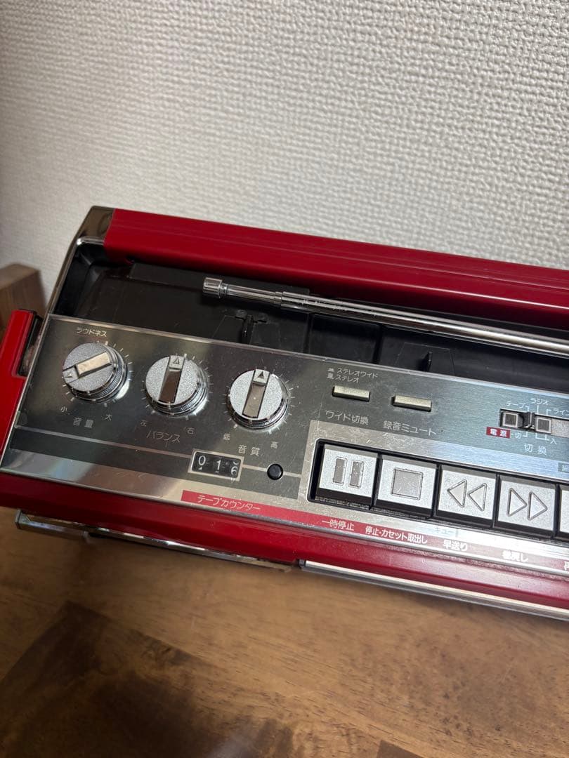 ✨正常作動✨SHARP QT77レッド ラジカセ カセットプレーヤー