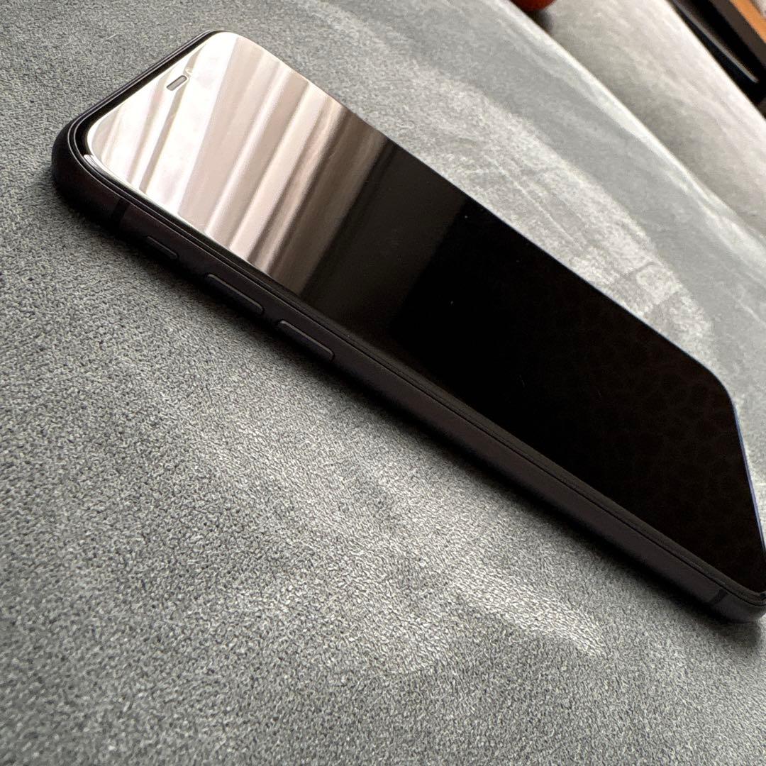 M*n様 か*と様 Apple iPhone 11 ブラック 本体　SIMフリー