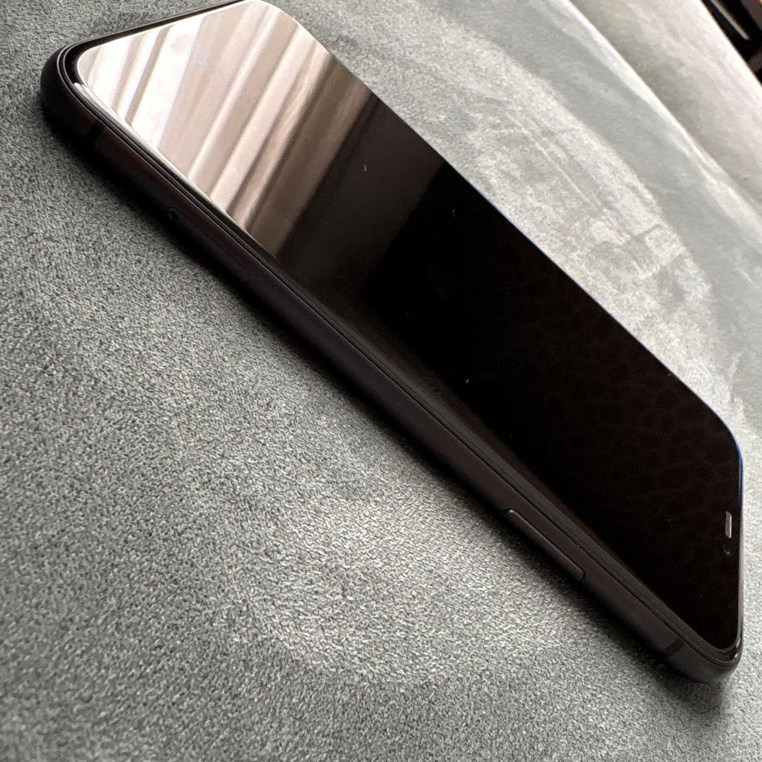 M*n様 か*と様 Apple iPhone 11 ブラック 本体　SIMフリー