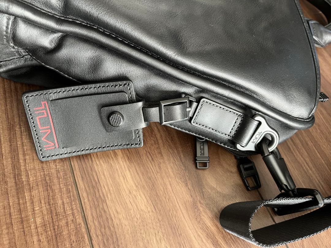 TUMI ALPHA2 ナパレザー ブリーフケース