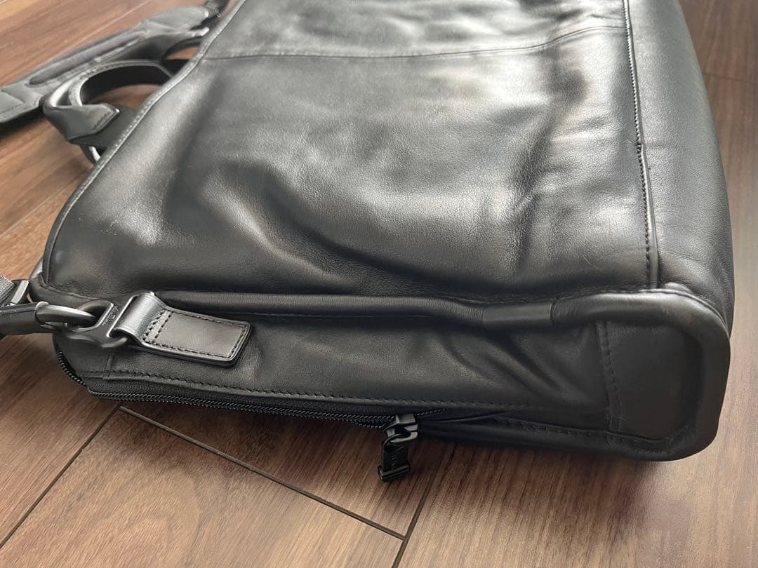 TUMI ALPHA2 ナパレザー ブリーフケース