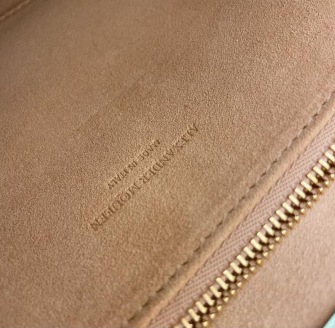 美品☆アレキサンダーマックイーン クロコ型押し クラッチバッグ