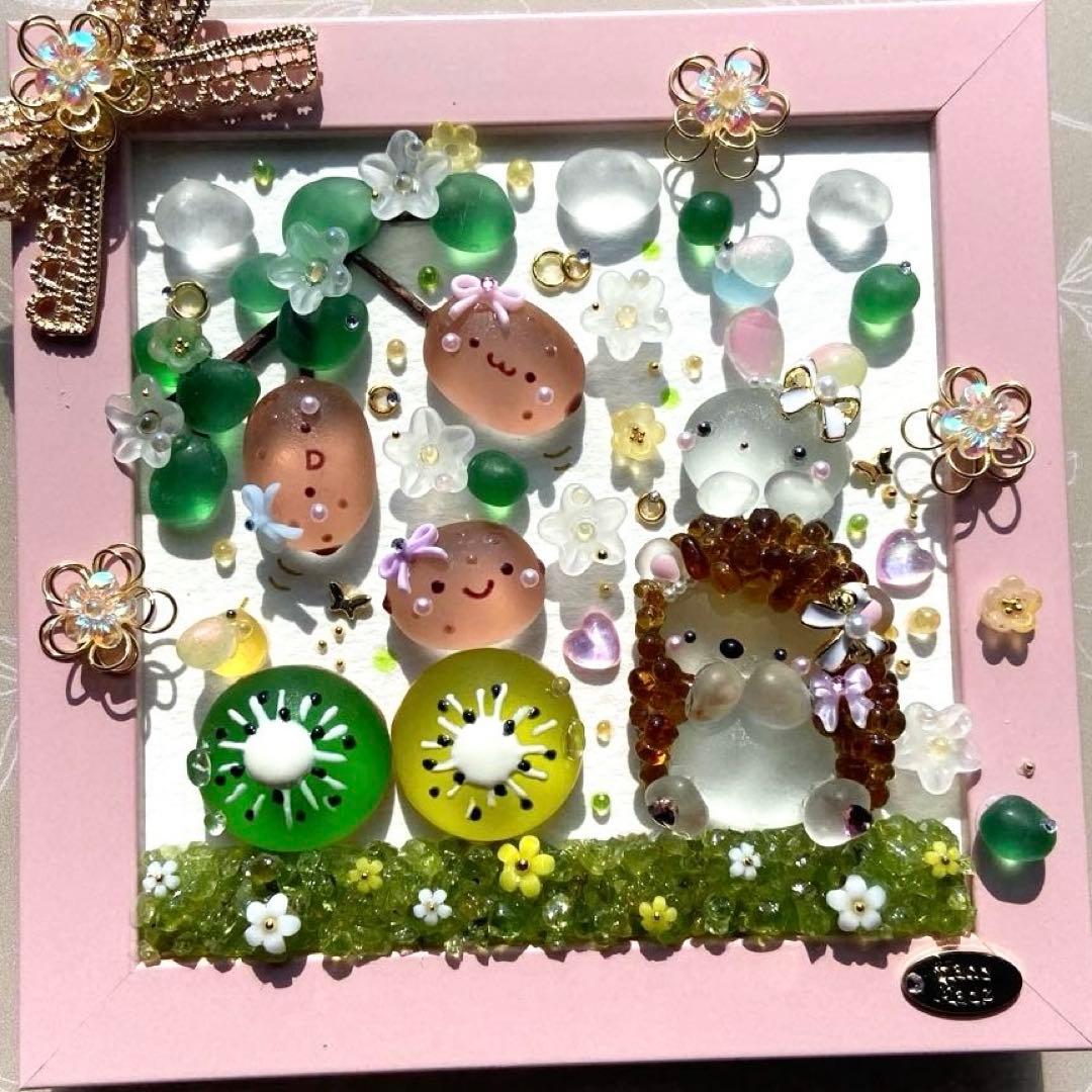 ♡キウイちゃんこんな綺麗な色してたんだね♪♡ガラス シーグラスアート ハリネズミ