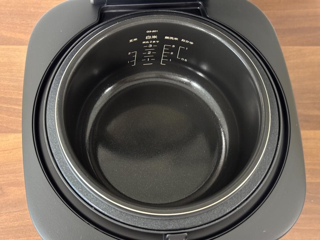 バルミューダ ザ・ゴハン 3合炊き 電気炊飯器