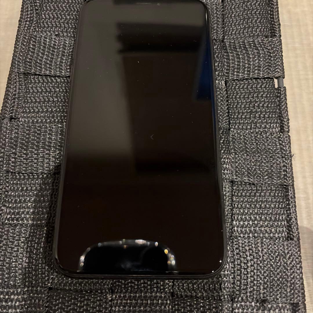 iPhone XS スペースグレイ