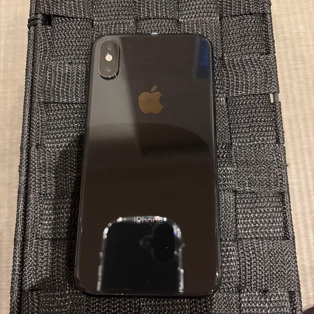 iPhone XS スペースグレイ