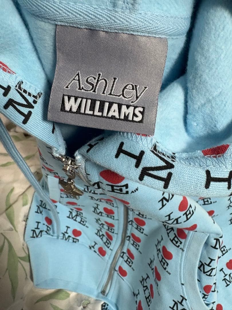 r*︎様 Ashley Williams パーカーブルーS