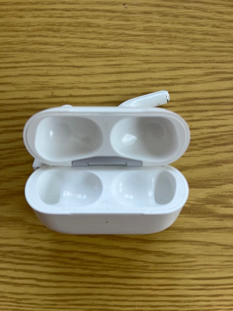 Apple AirPods Pro 第1世代