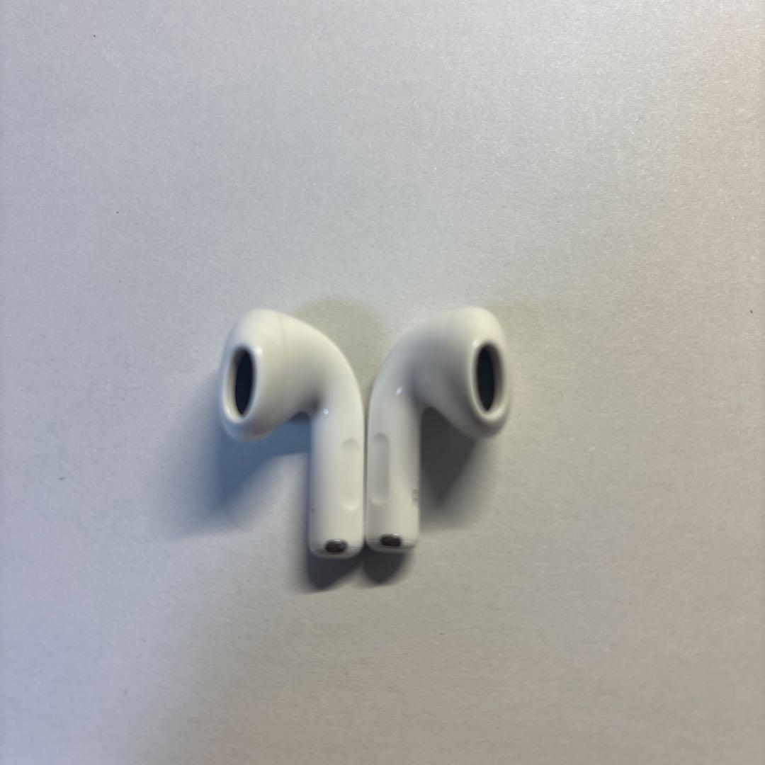 AirPods4 アクティブノイズキャンセリング機能付き