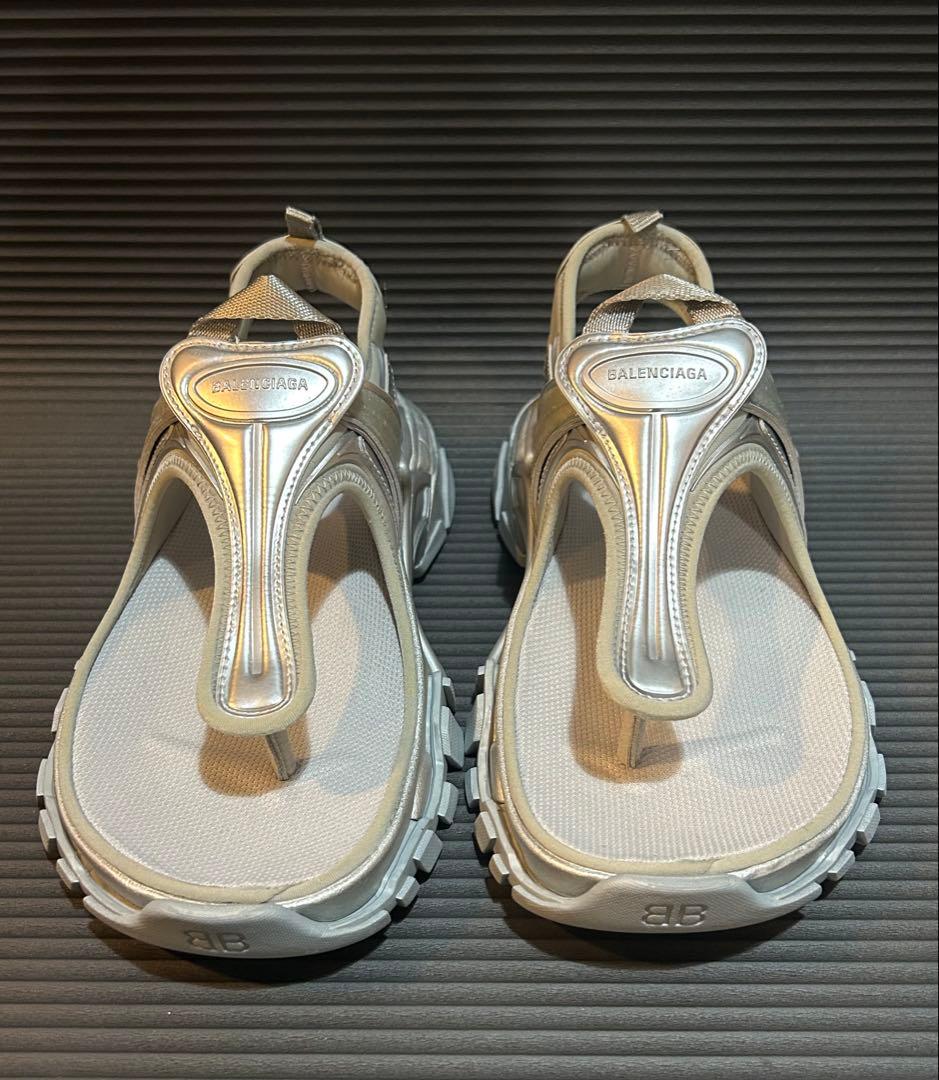 BALENCIAGA シルバー サンダル トラックサンダル 35 23 新品