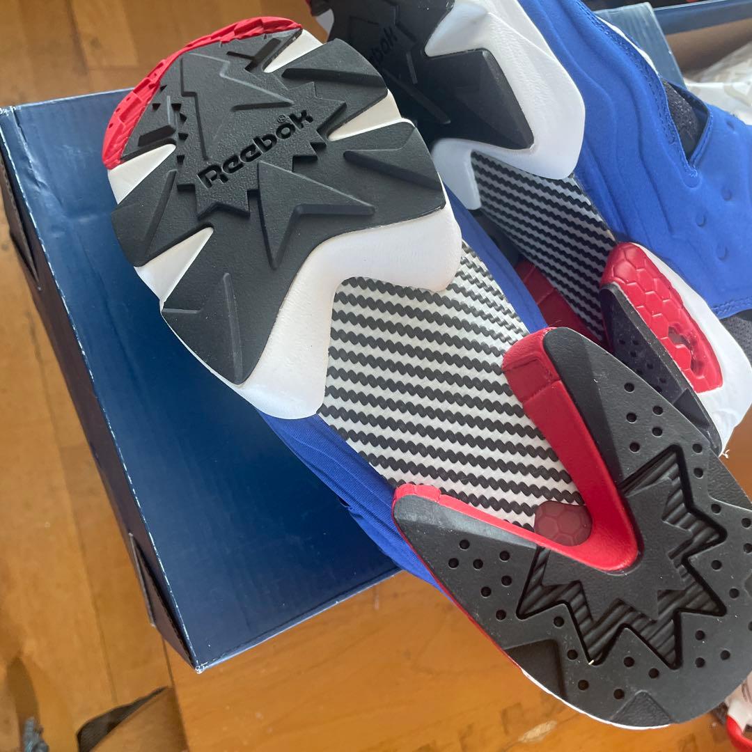 新品★Reebok インスタポンプ スニーカー 青黒