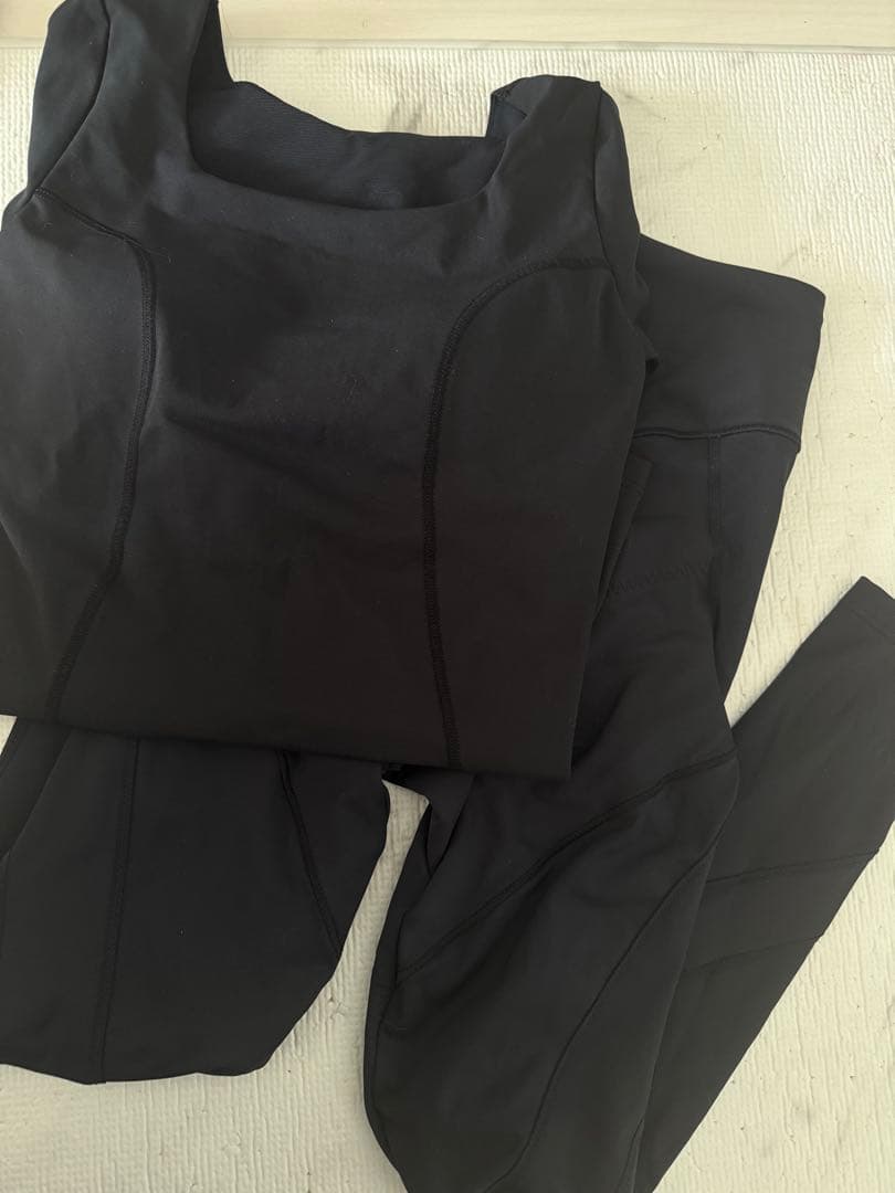 ラバ　リントスル　パーフェクトフォームウェア上下