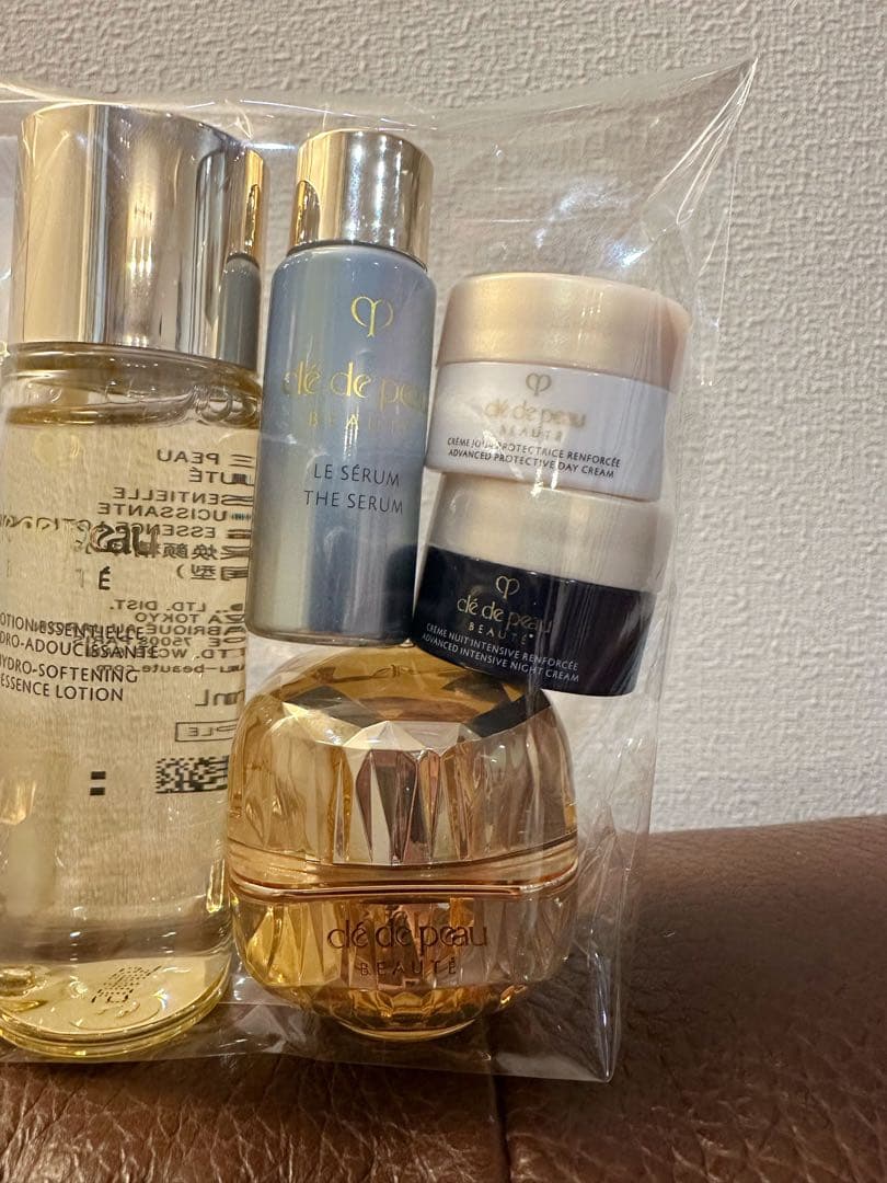 あひるん 様⭐クレドポーボーテ♡ラ・クレーム♡特製サイズラディアンス