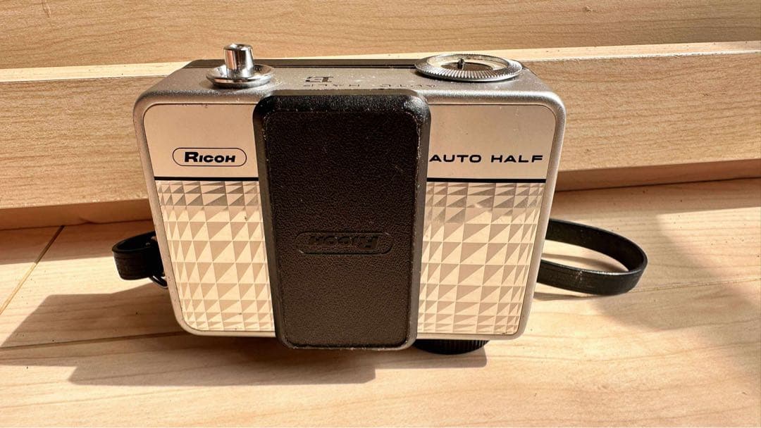 Ricoh Auto Half E フィルムカメラ