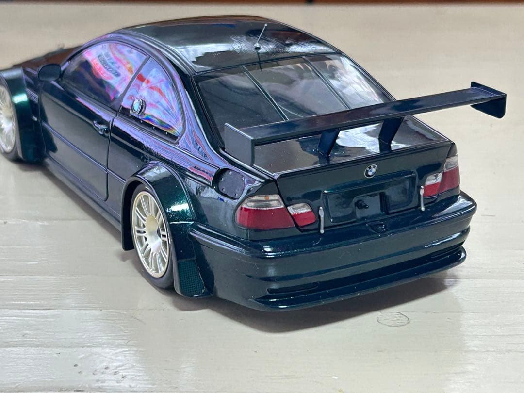 ハ*チ様  M3 GTRダークグリーン ミニカー 1/18