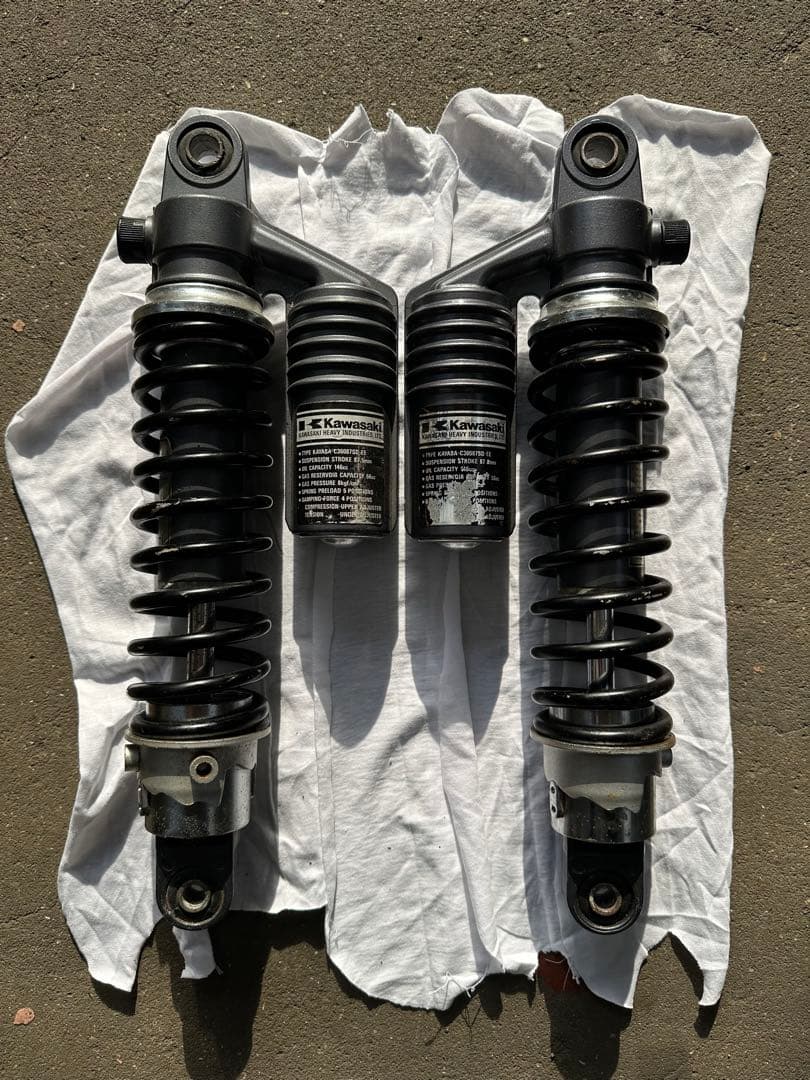 Kawasaki zephyr400 純正リヤサスペンション