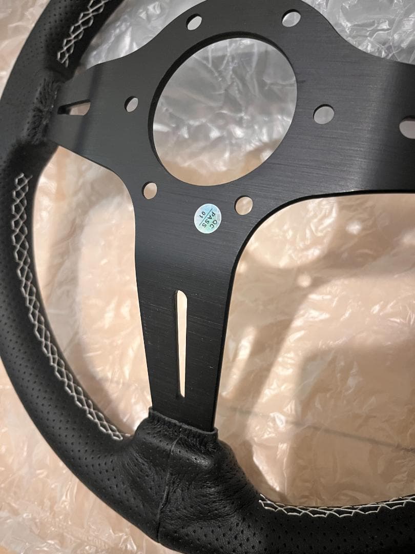 ナルディ 14インチ/約350mm 35パイ 白色線/白色サイン ステアリング