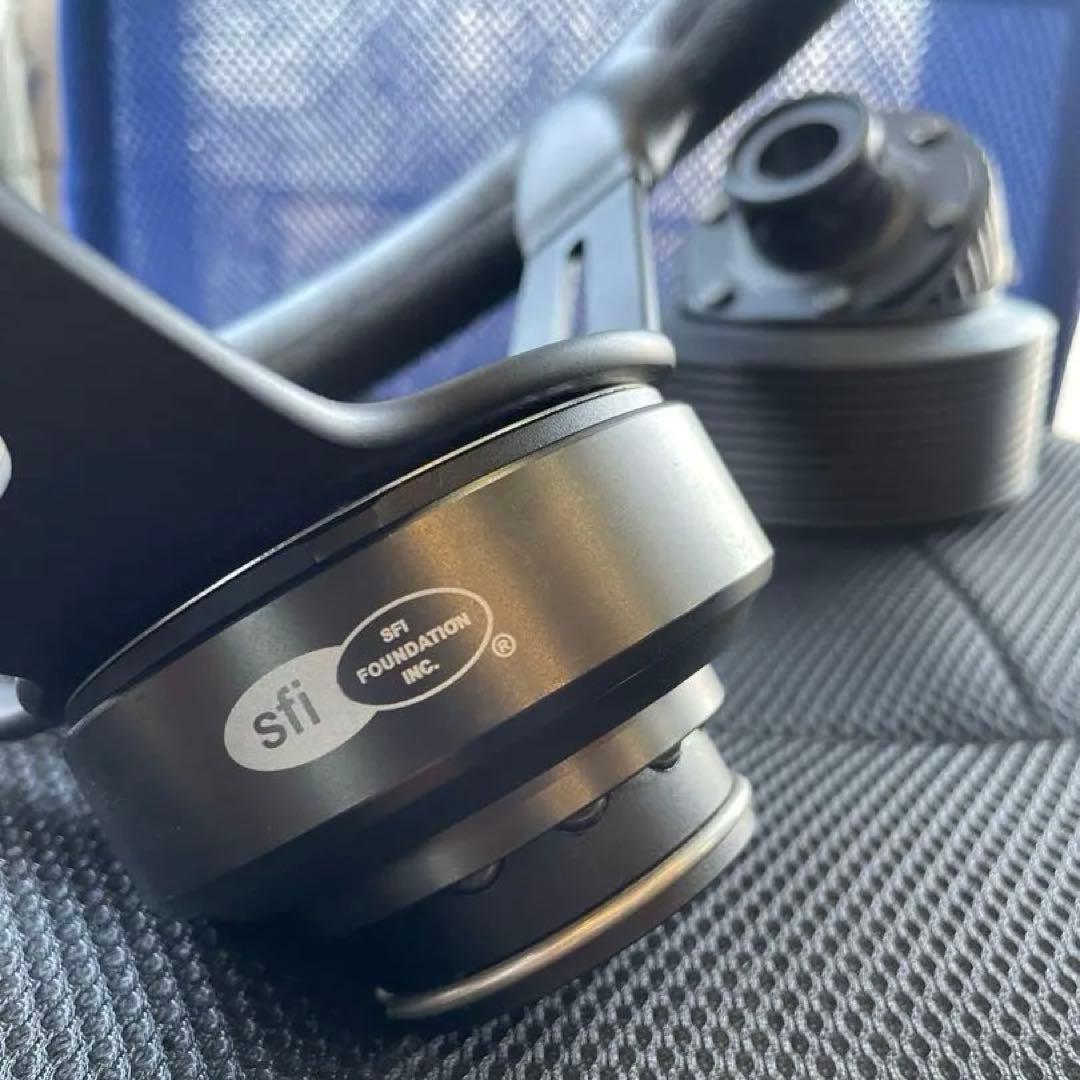 momo フルスピード NRGクイックリリース ボスセット