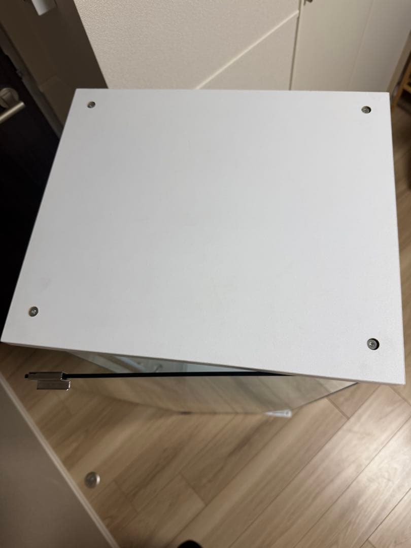 不二貿易　ガラスコレクションケース　4段 背高背面ミラー付き