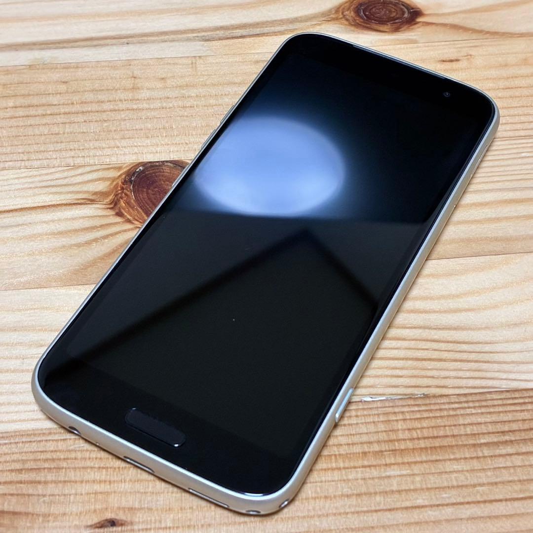 らくらくスマートフォン　F-53E ゴールド　317000a