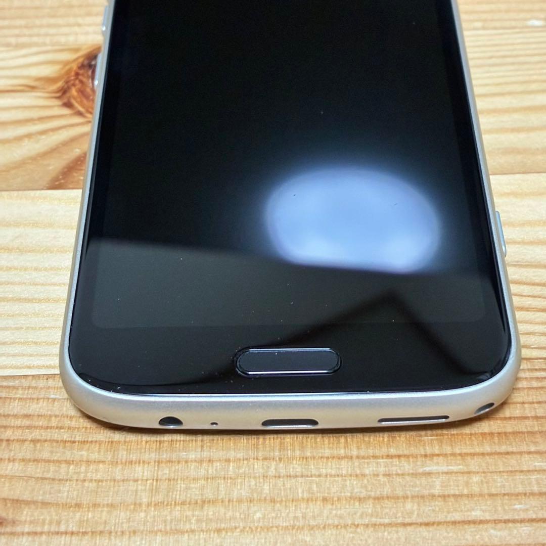 らくらくスマートフォン　F-53E ゴールド　317000a