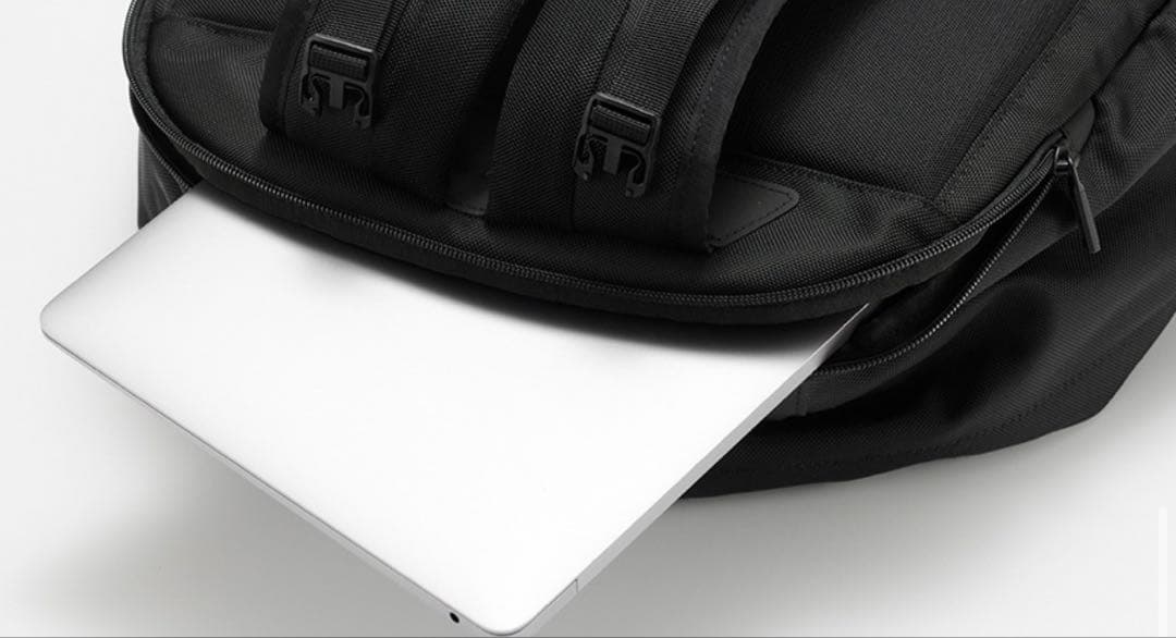 断*中様 MONOLITH BACKPACK PRO SOLID M BLACK