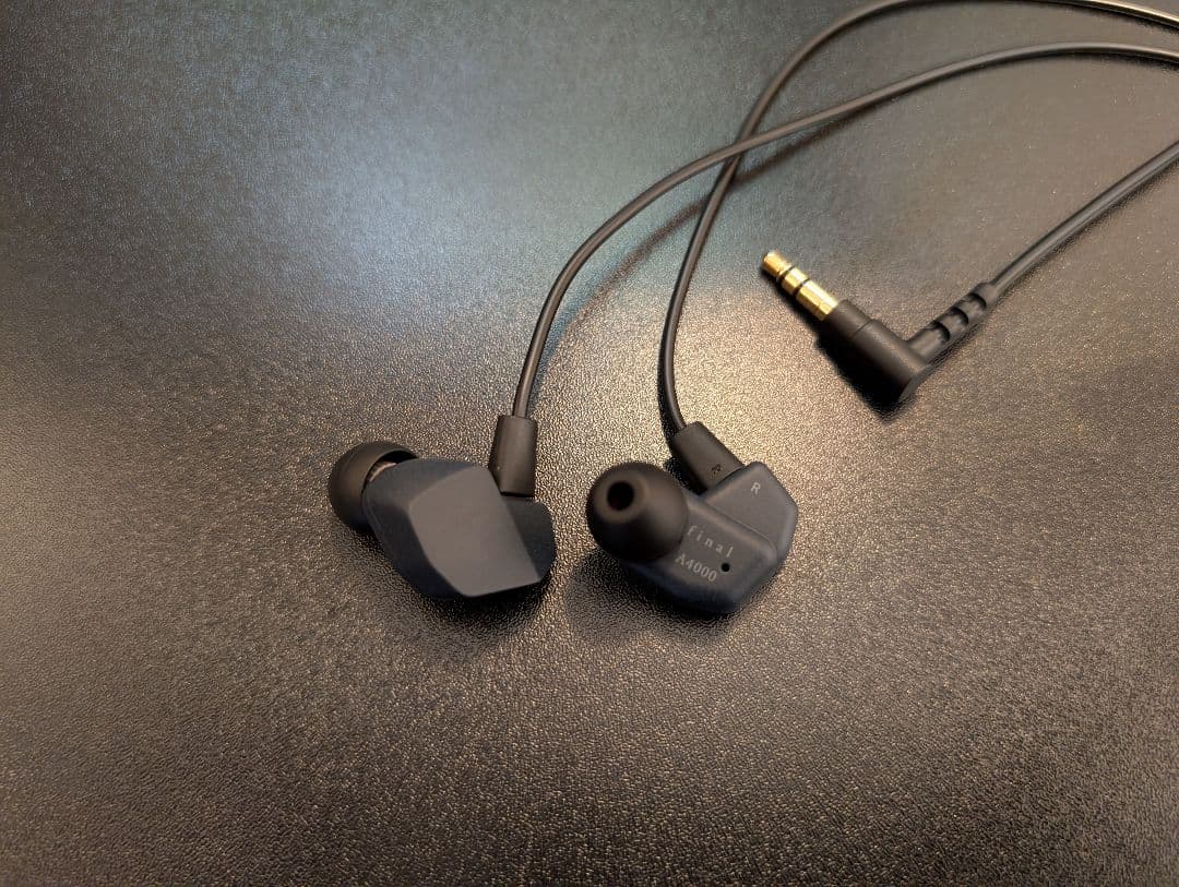 final A4000 イヤホン 付属品完備