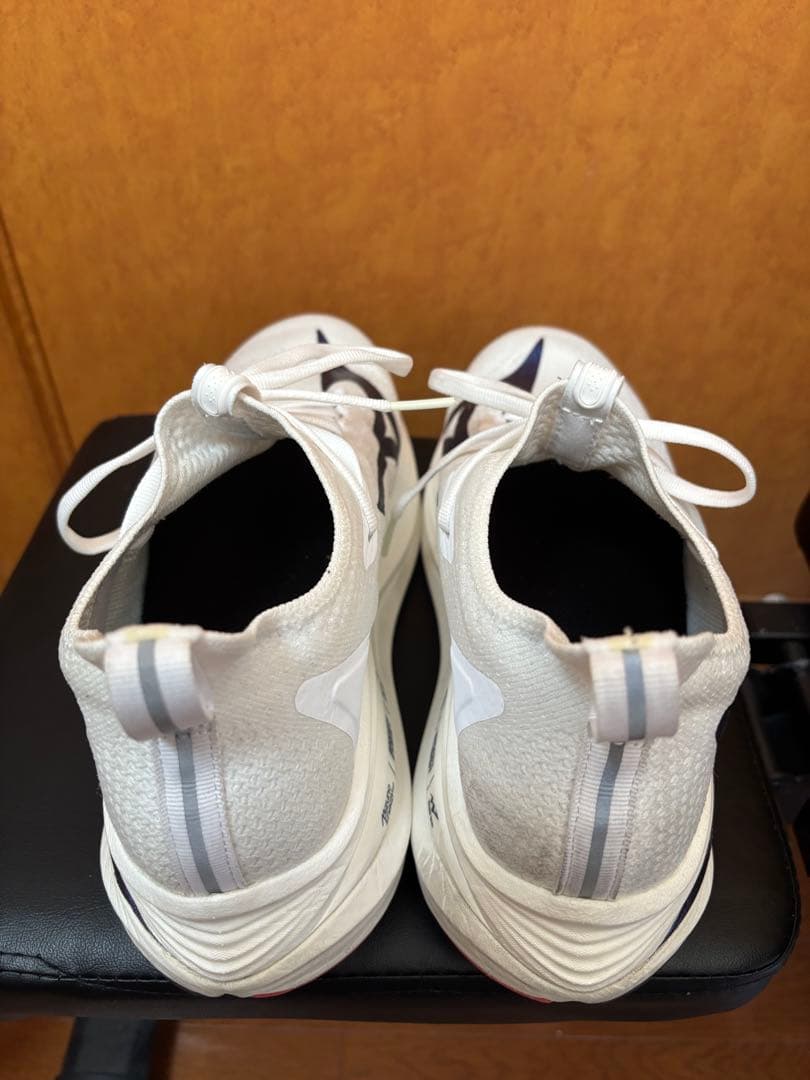 ミズノ　ネオビスタ2 27センチ