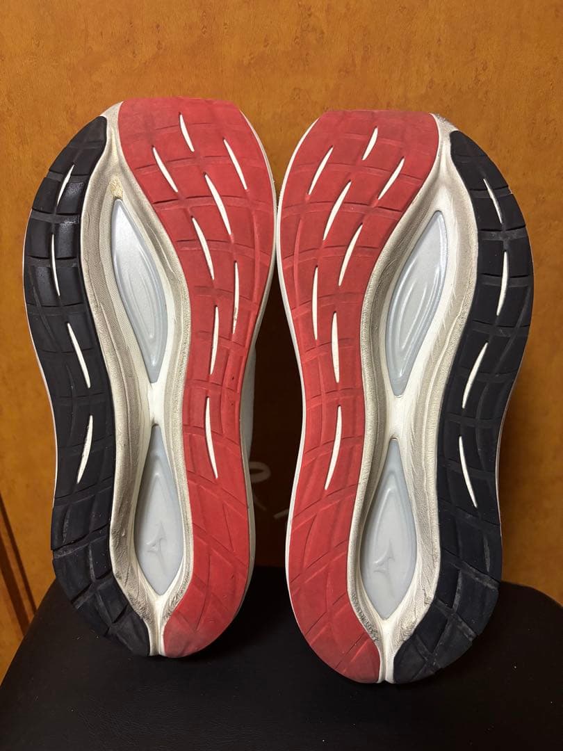 ミズノ　ネオビスタ2 27センチ