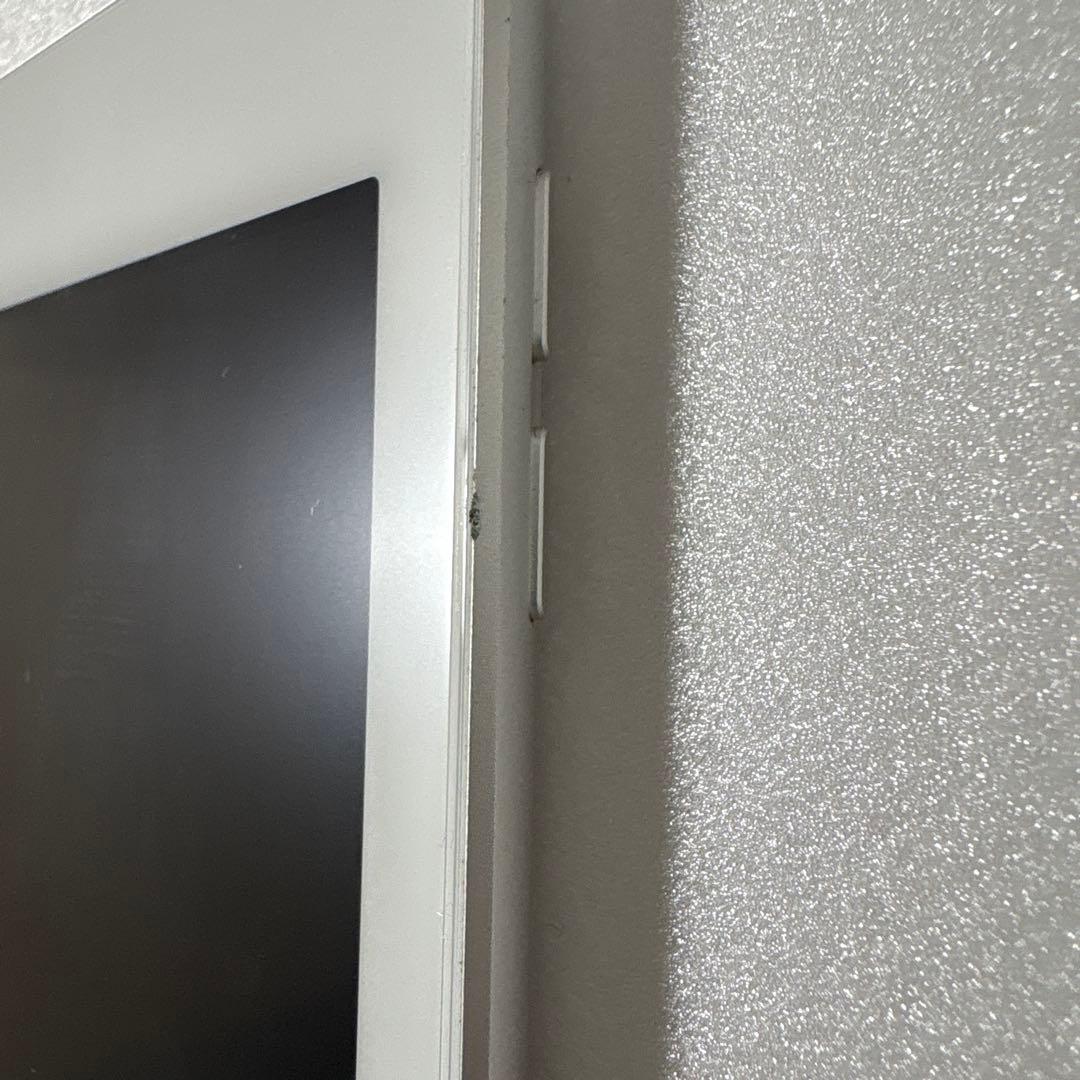 【値下げ中】Apple iPad 第8世代 128GB シルバー　本体 箱付き