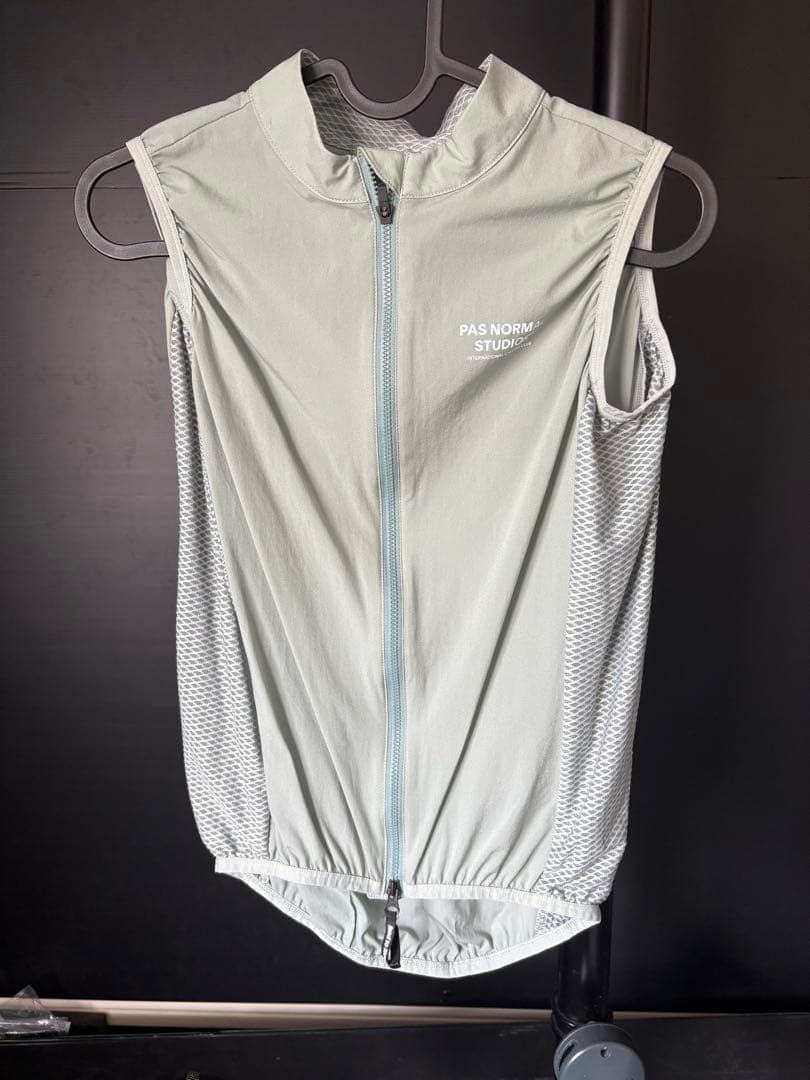Pas Normal Studios Mechanism ジレ